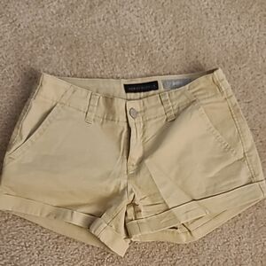 Aeropostale Cream Cargo Shorts